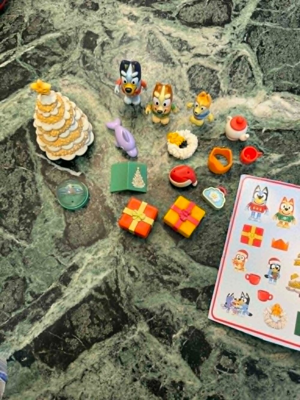 Bluey Christmas Advent Calendar Figures & Accessories Bundle 2025